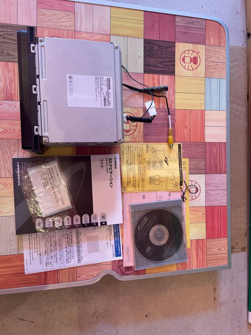 トヨタ純正ナビ　NSZT-W64 テレビキット付き