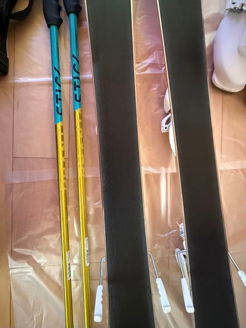 【3点セット】HEADスキー板117㎝ブーツ21.5cmVolklストック95㎝