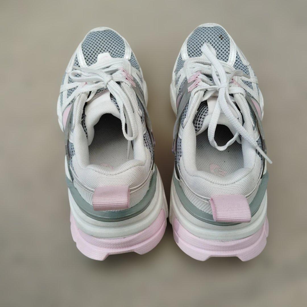 Nike NIKE V2K RUN emmi exclusive グレー ピンク