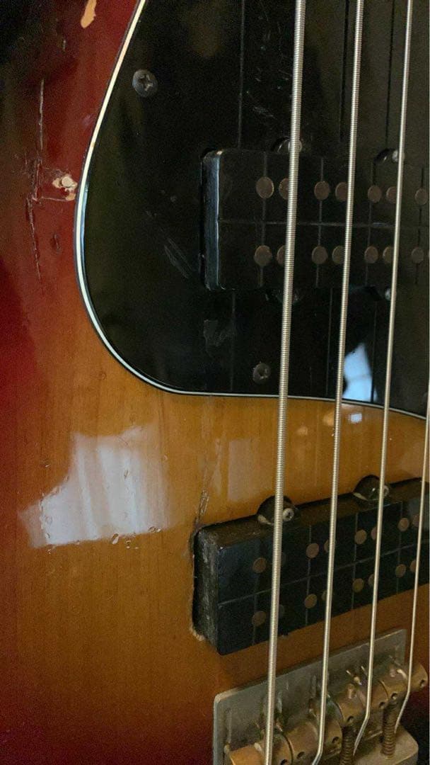 【出品1/20まで】Fender Jazz Bassエレキベース ケース付