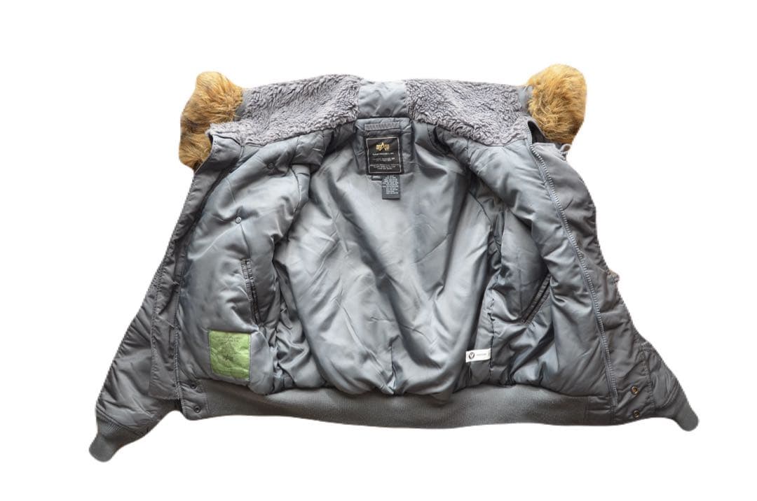 グレー N2Bフライトジャケット ファー付き