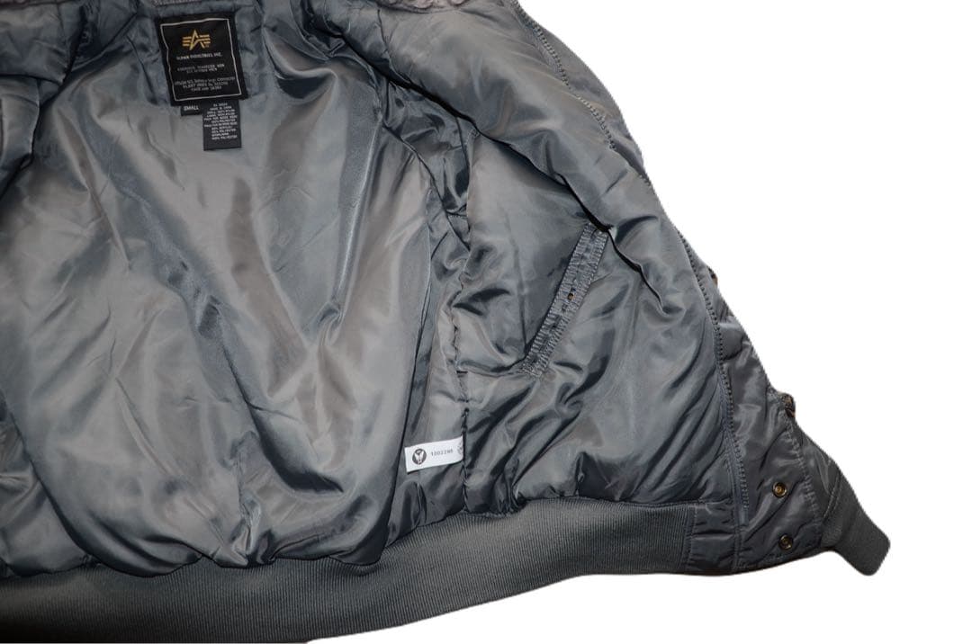 グレー N2Bフライトジャケット ファー付き