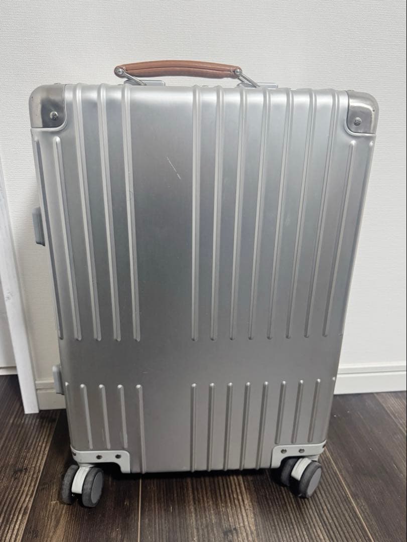 イノベーター　アルミＳ　ＩＮＶ１８１１　３６Ｌ