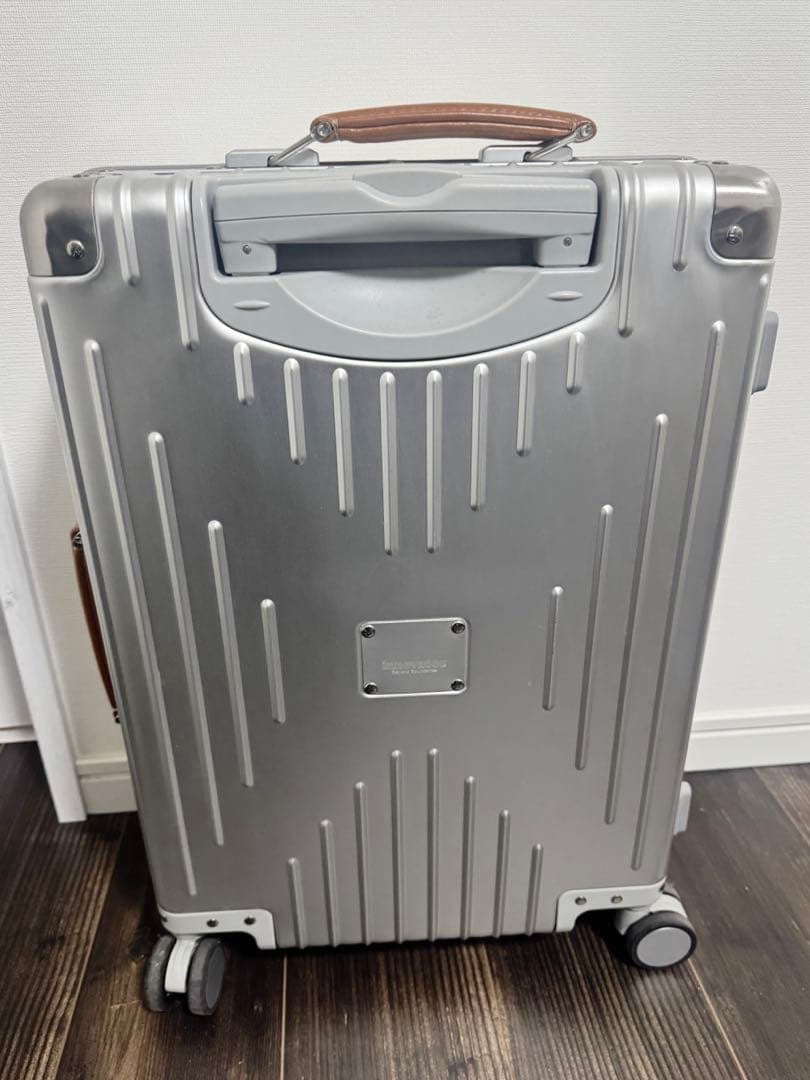 イノベーター　アルミＳ　ＩＮＶ１８１１　３６Ｌ