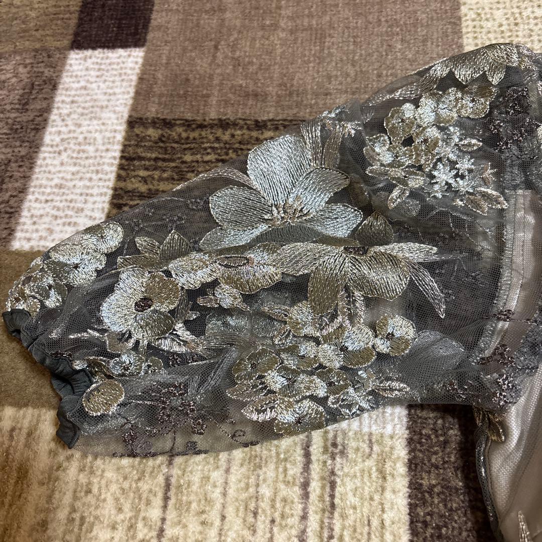 kana 花柄刺繍ドレス