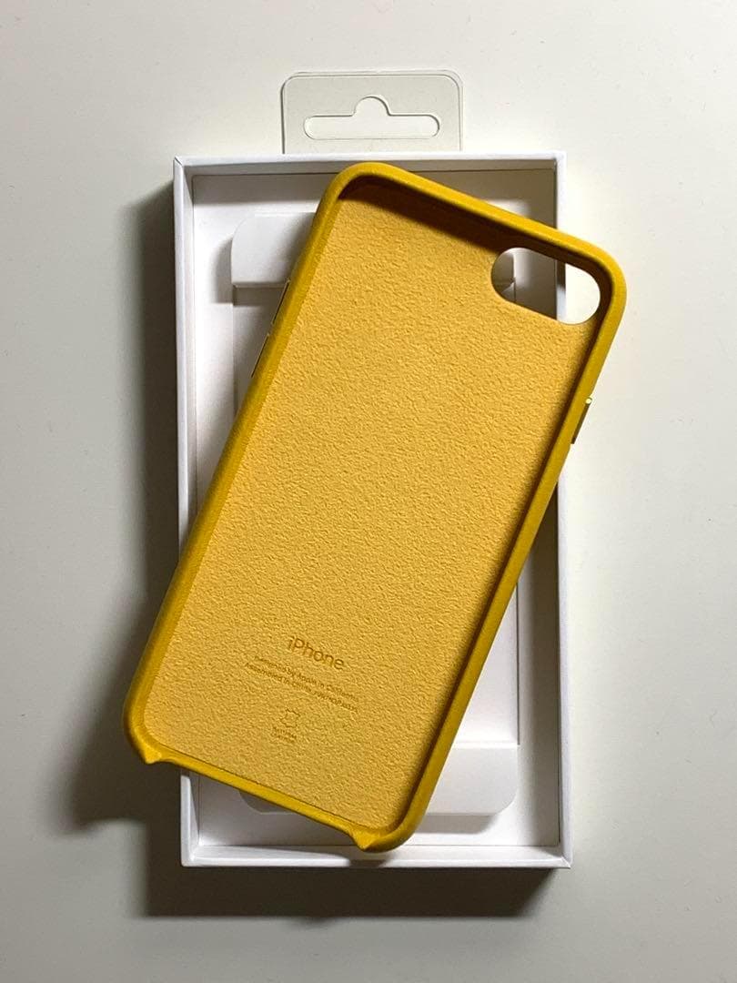【新品】純正 iPhone 7 / 8 / SE レザーケース・サンフラワー①
