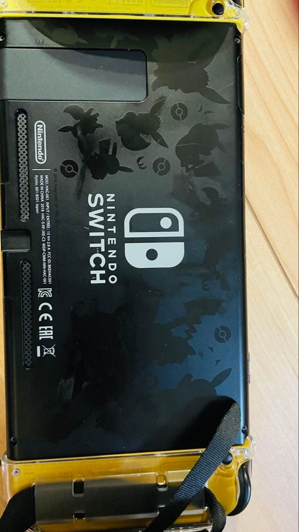 Nintendo Switch ピカチュウ/イーブイデザイン 本体