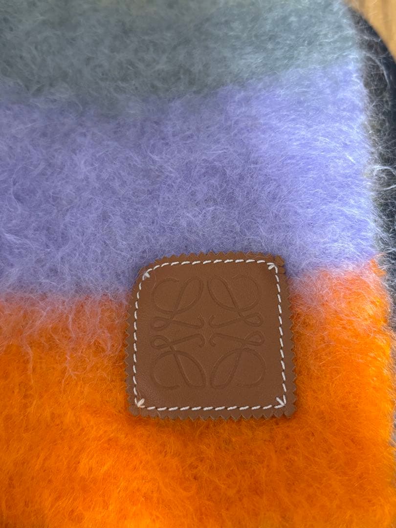 ロエベ　マフラー（2回のみ着用）