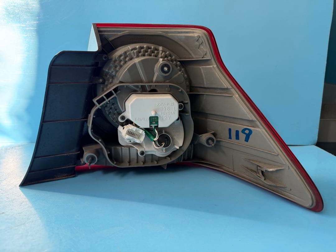 18系クラウン　アスリート後期　テールランプ　ライト　18クラウン　ゼロクラ　け