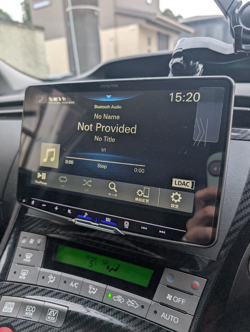 アルパイン　ALPINE　ディスプレイオーディオ DAF9Z　保護フィルム貼り