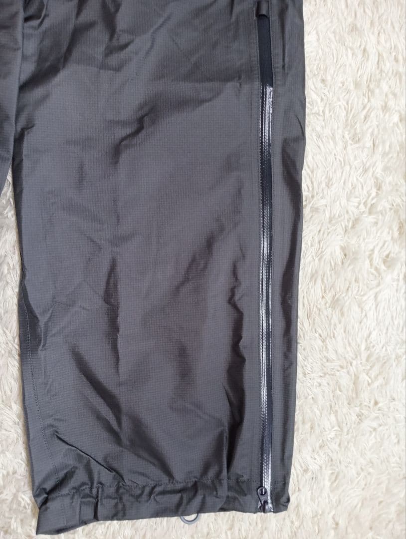 mont-bell　現行販売品　　ほぼ新品　ストームクルーザー　レディースL