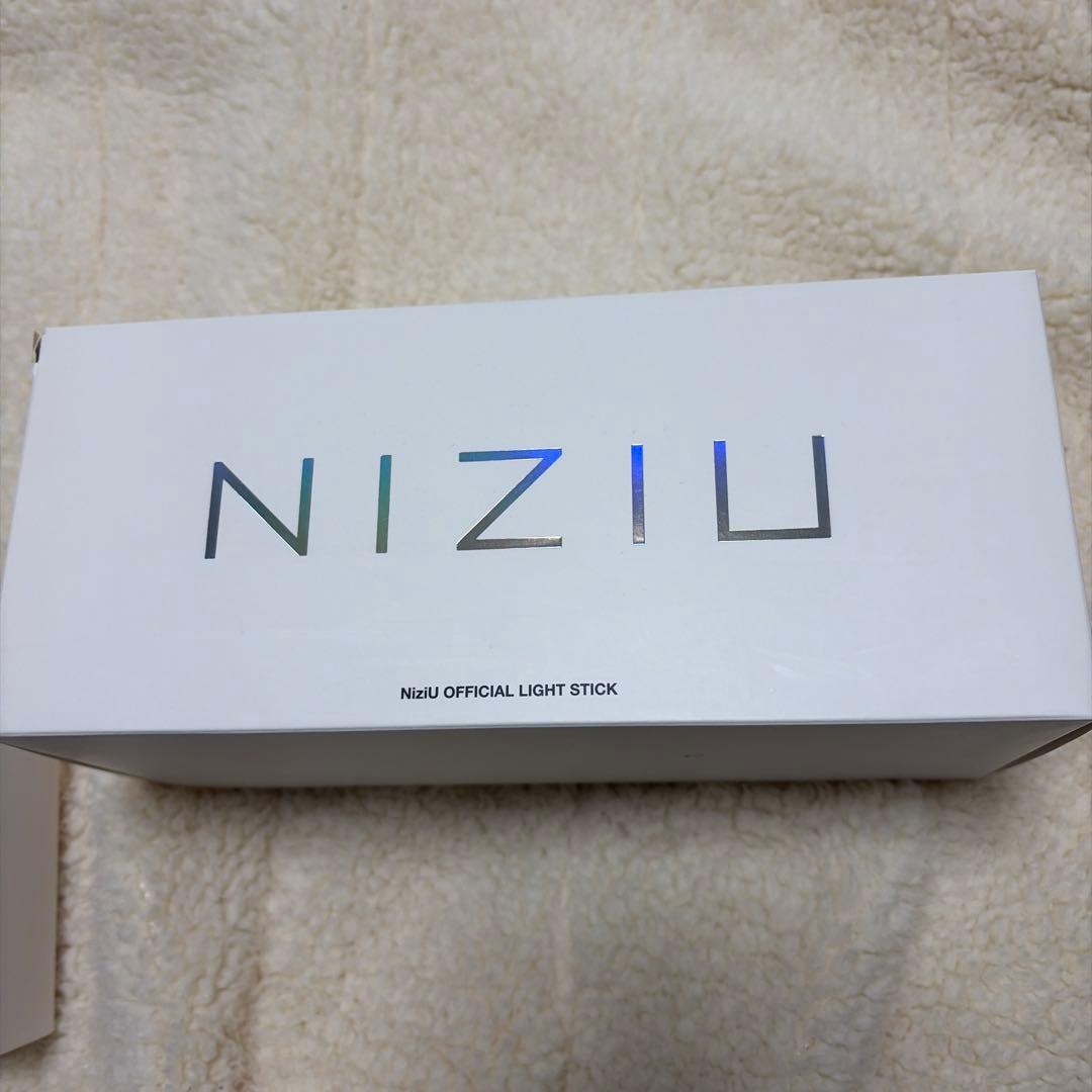 niziu ペンライト　目立つ傷なし