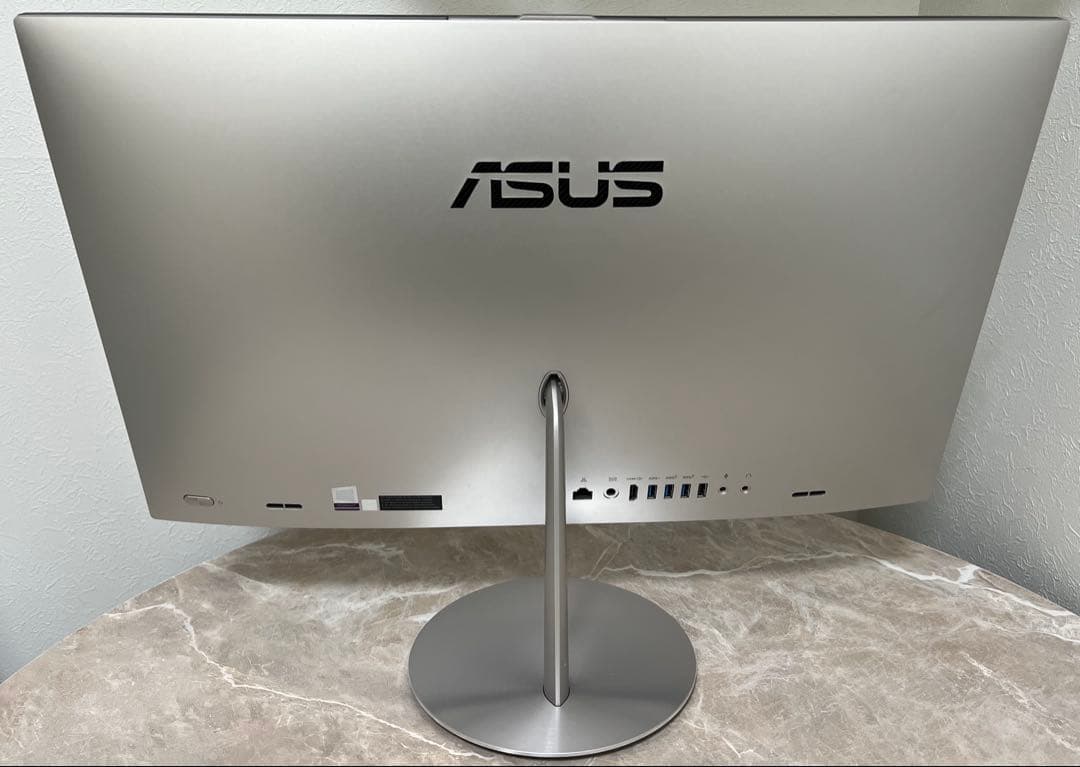 剛*ム様 ASUS 一体型PC Zen AIO 24 ZN242GD_ZN242
