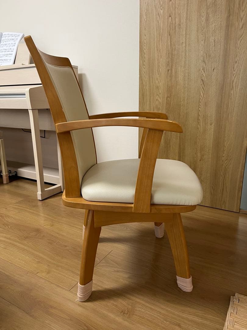 ニトリ　ダイニングチェア　定価22500円【直接引取歓迎(値引可)】　✖️4脚