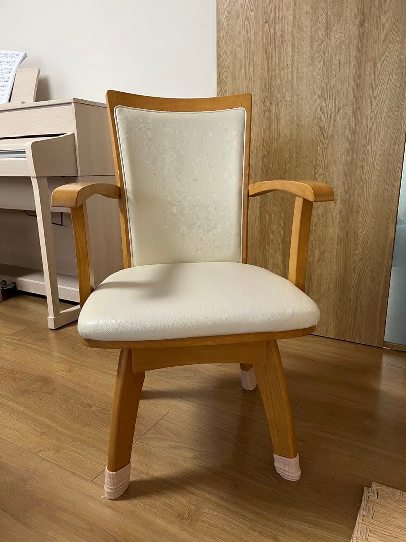 ニトリ　ダイニングチェア　定価22500円【直接引取歓迎(値引可)】　✖️4脚