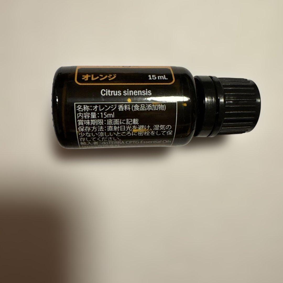 ドテラ/未使用品アロマオイル4本　木箱、ブック付き