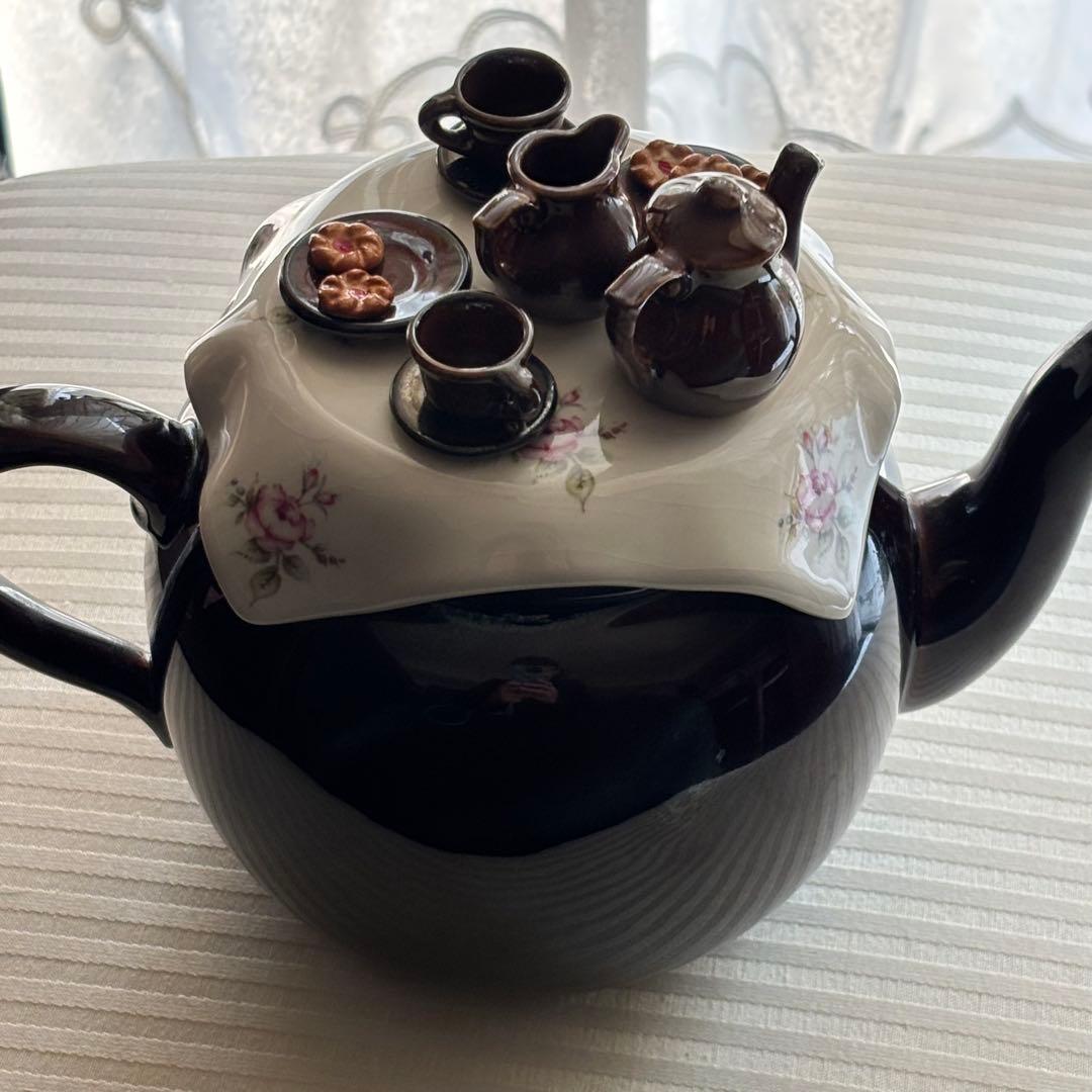 英国製　カーデュー コレクタブルティーポット　　ブラウン・ベティ