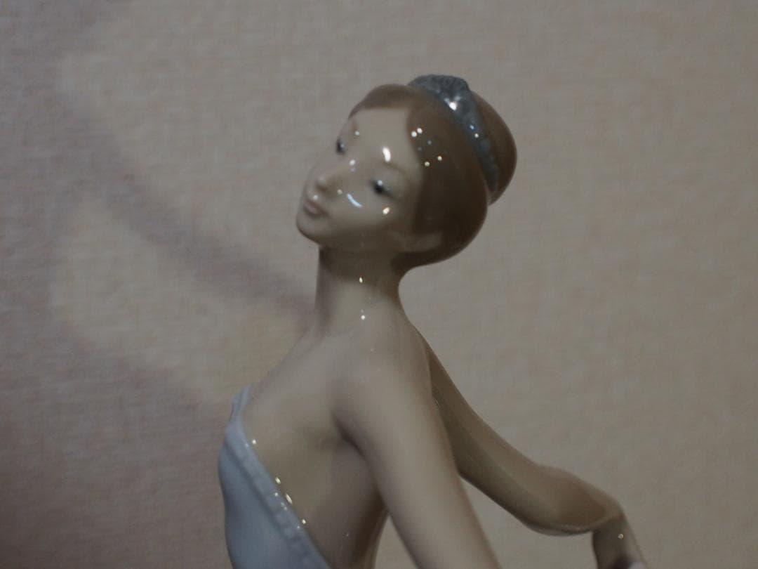 ◆ LLADRO リヤドロ 　踊る少女（ノーマルバージョン）　美品