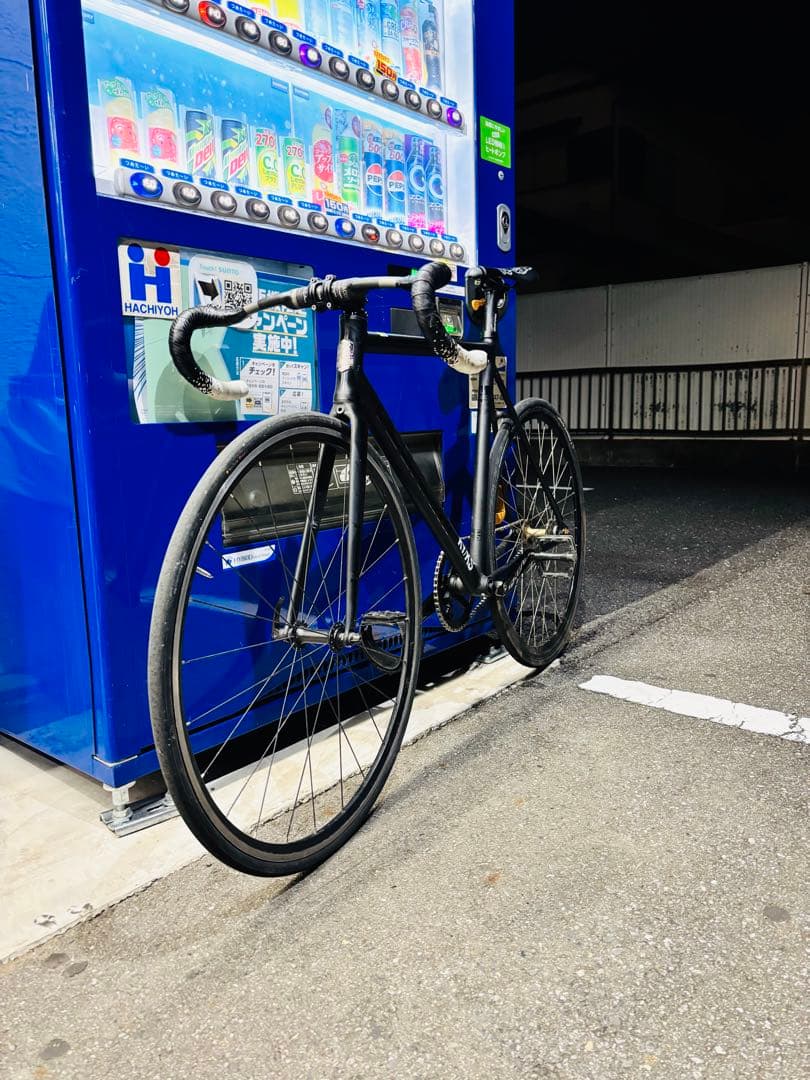 tsunamiフレーム、チェーン、BB、前後ホイール。