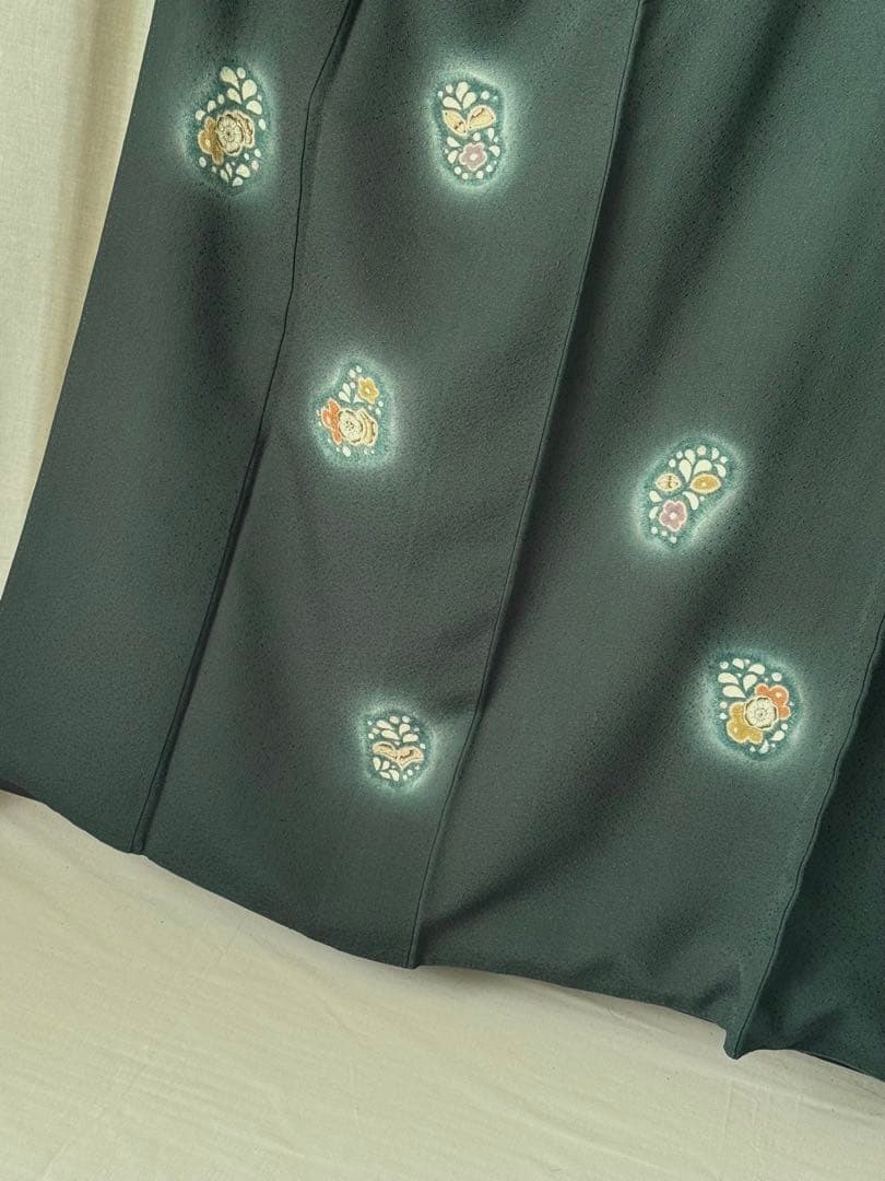 [美品] 辻ヶ花　付下げ　訪問着　正絹　緑　くすみ　略礼装　お茶　初釜　卒業式