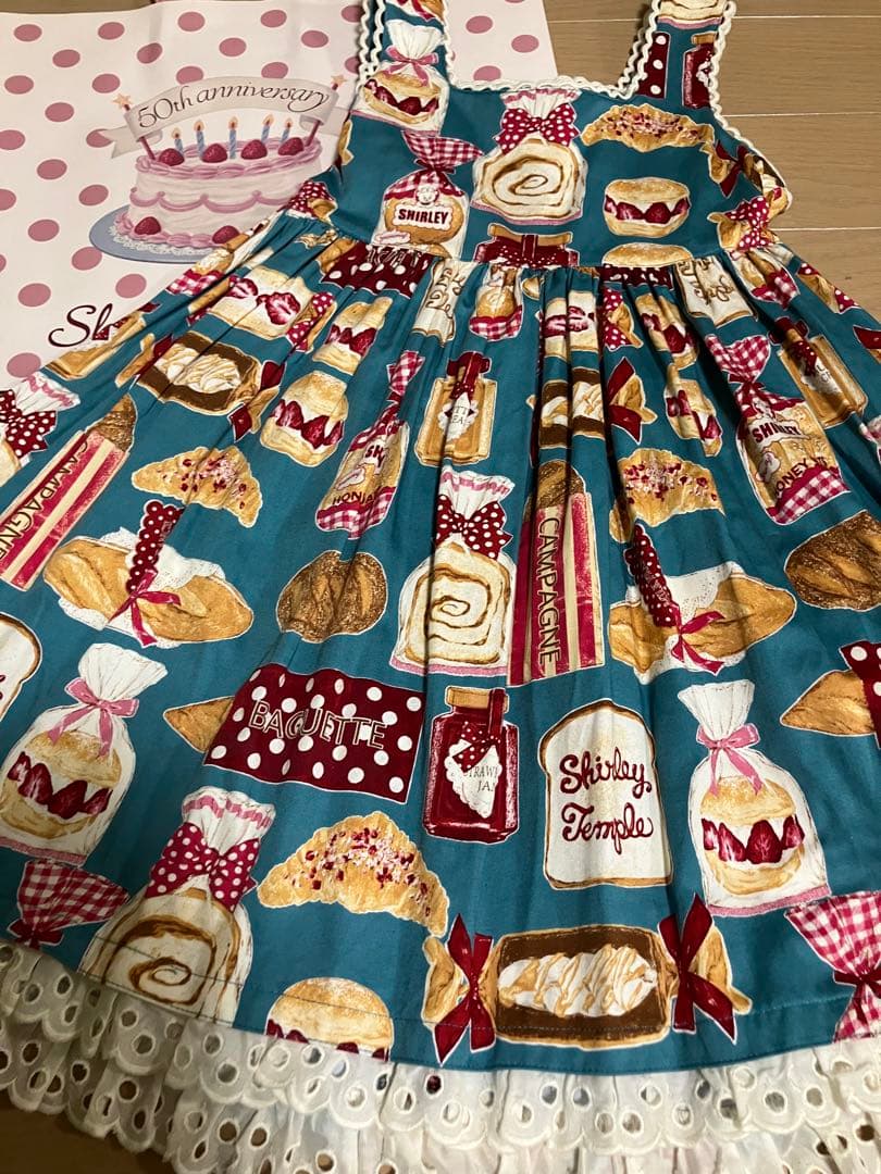 ※シャーリーテンプル　ベーカリープリントワンピース　130㎝