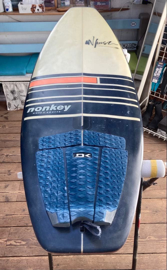 ノーズがスカッシュなサーフボード　EPS (手渡し限定)