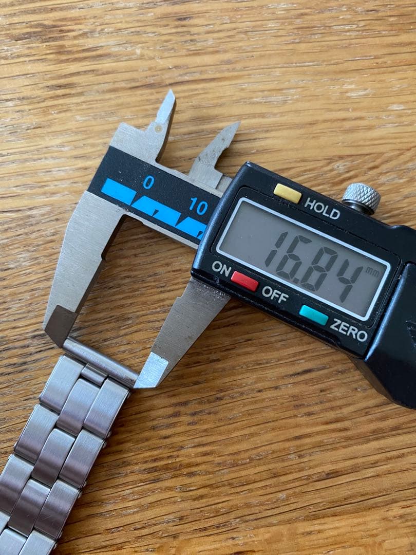 【美品】Mr Beads リベット 17mm ゲイ・フレアスタイル 伸縮ブレス