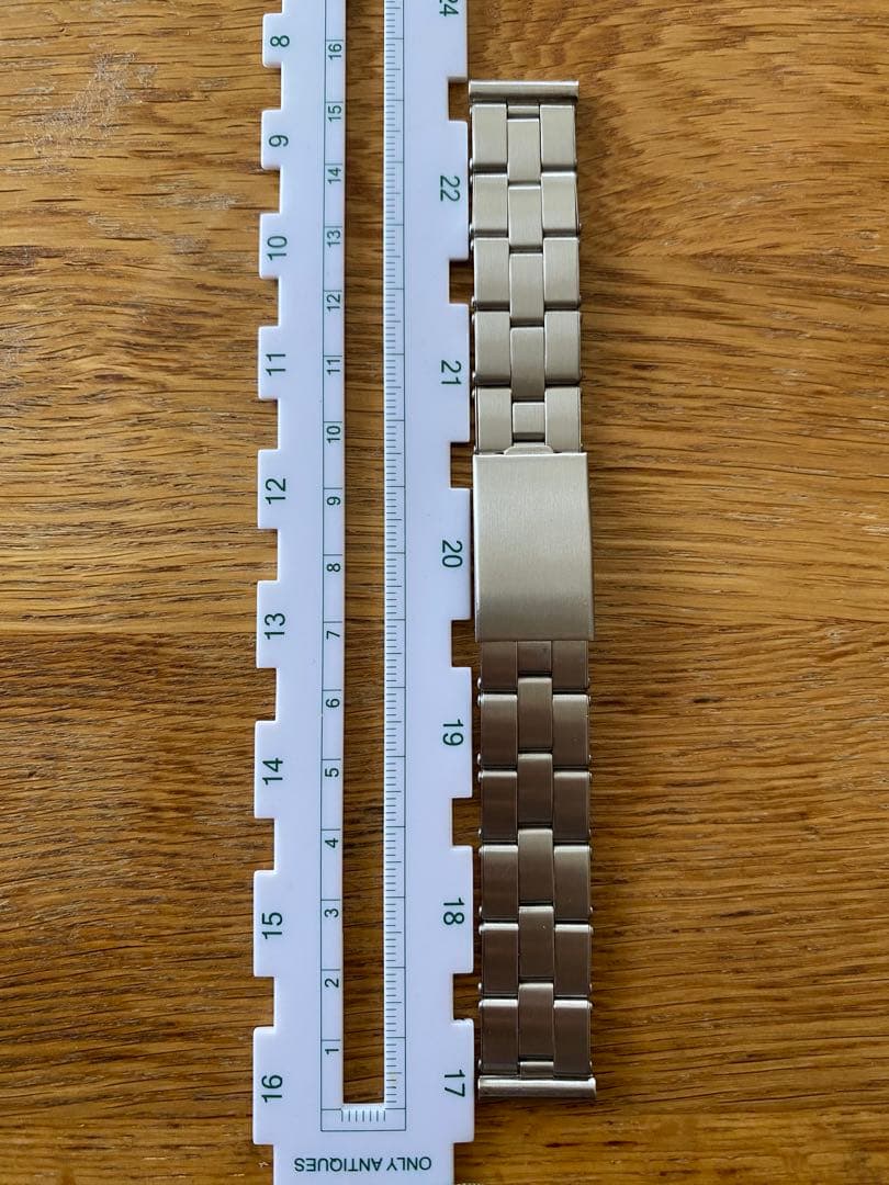 【美品】Mr Beads リベット 17mm ゲイ・フレアスタイル 伸縮ブレス