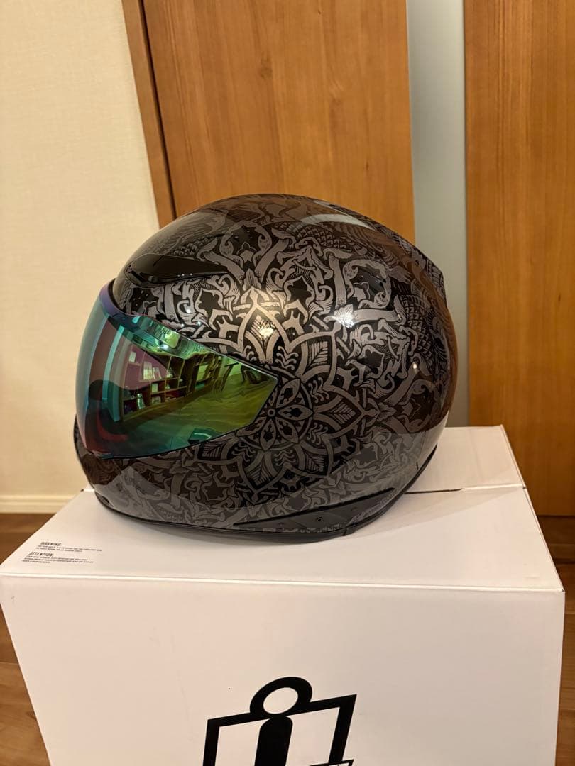 ICON AIRFRAME PRO フルフェイスヘルメット　SENA付き
