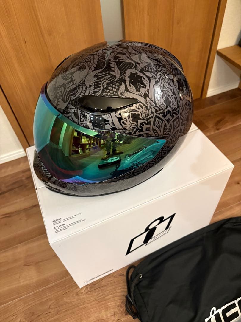 ICON AIRFRAME PRO フルフェイスヘルメット　SENA付き