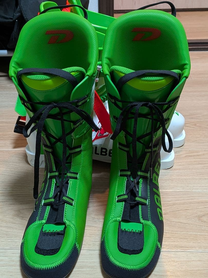 ダルベロ　DALBELLO DRS WC スキーブーツ　26/26.5