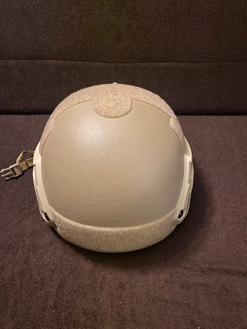 NIJIIIA 防弾ヘルメット&BLACKHAWKプレートキャリア