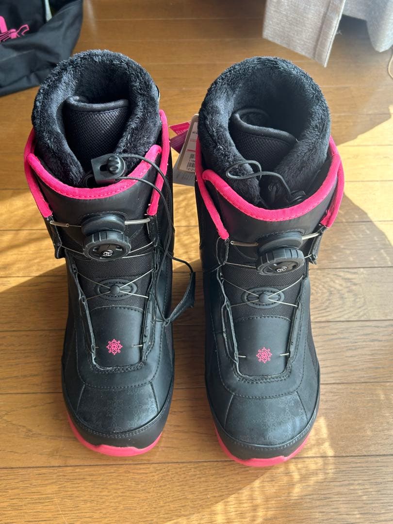 女性用スノボー板&スノーボードブーツ US 6.5 3点セット