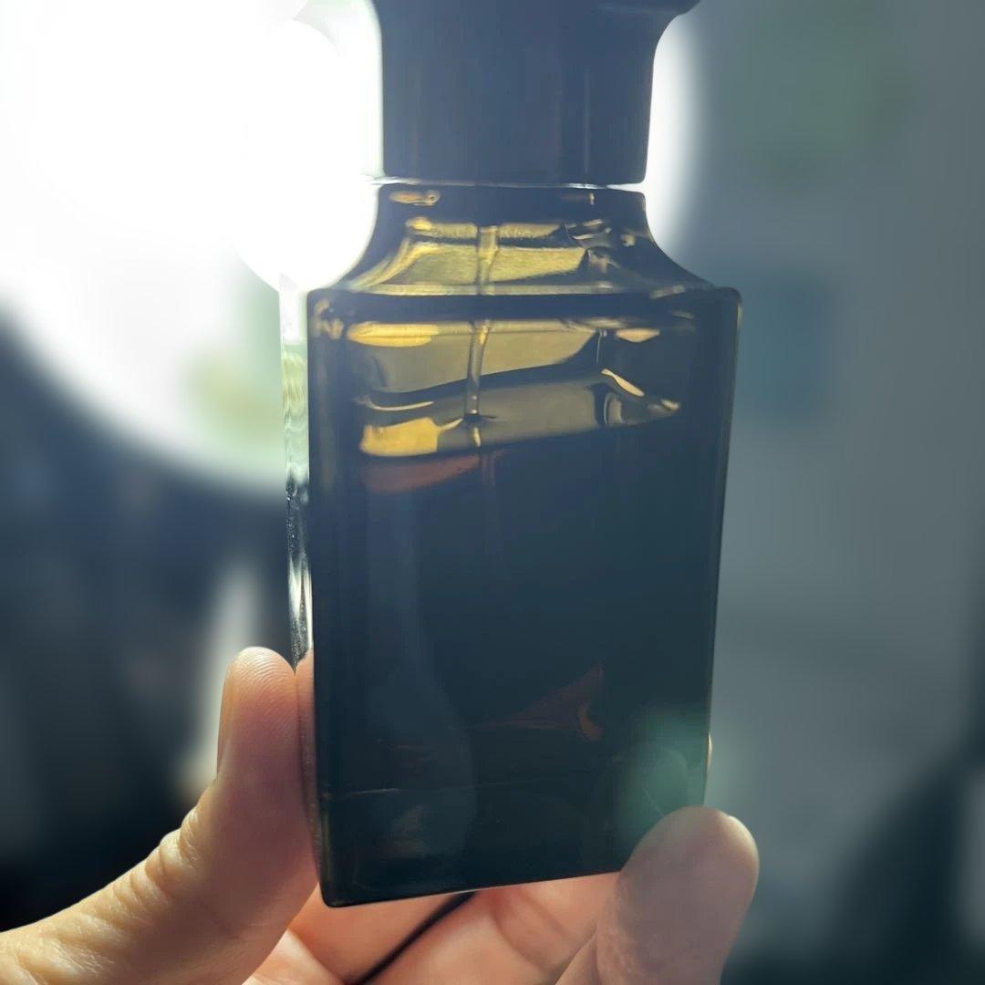 香水(男性用) TOM FORD TOBACCO VANILLE 50ML