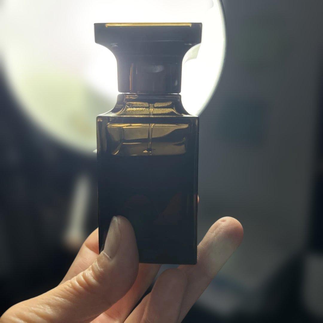 香水(男性用) TOM FORD TOBACCO VANILLE 50ML