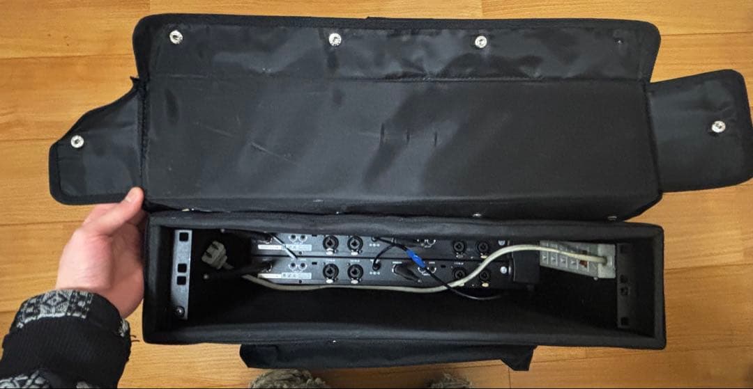 【イヤモニ】インイヤーモニターシステム XTUGA RW-2080 ×2受信機4