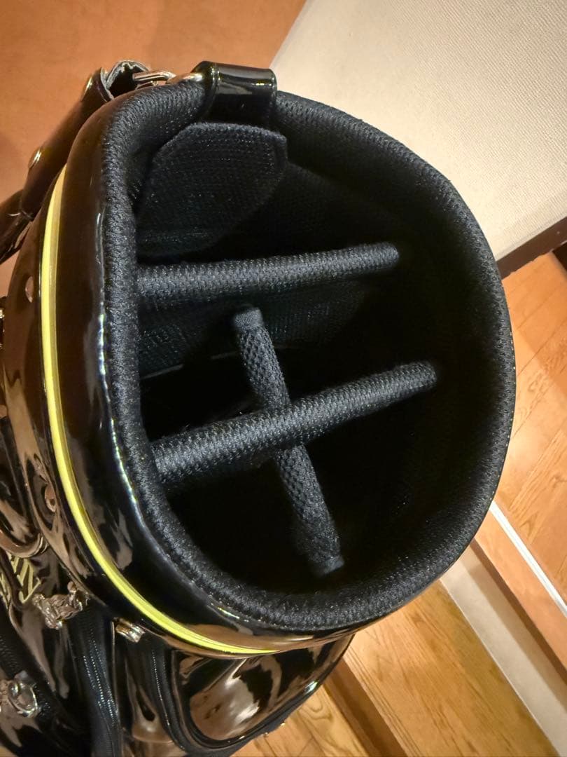 美品⭐︎Psycho Bunny ゴルフバッグ・キャディバッグ　ネームプレート付き