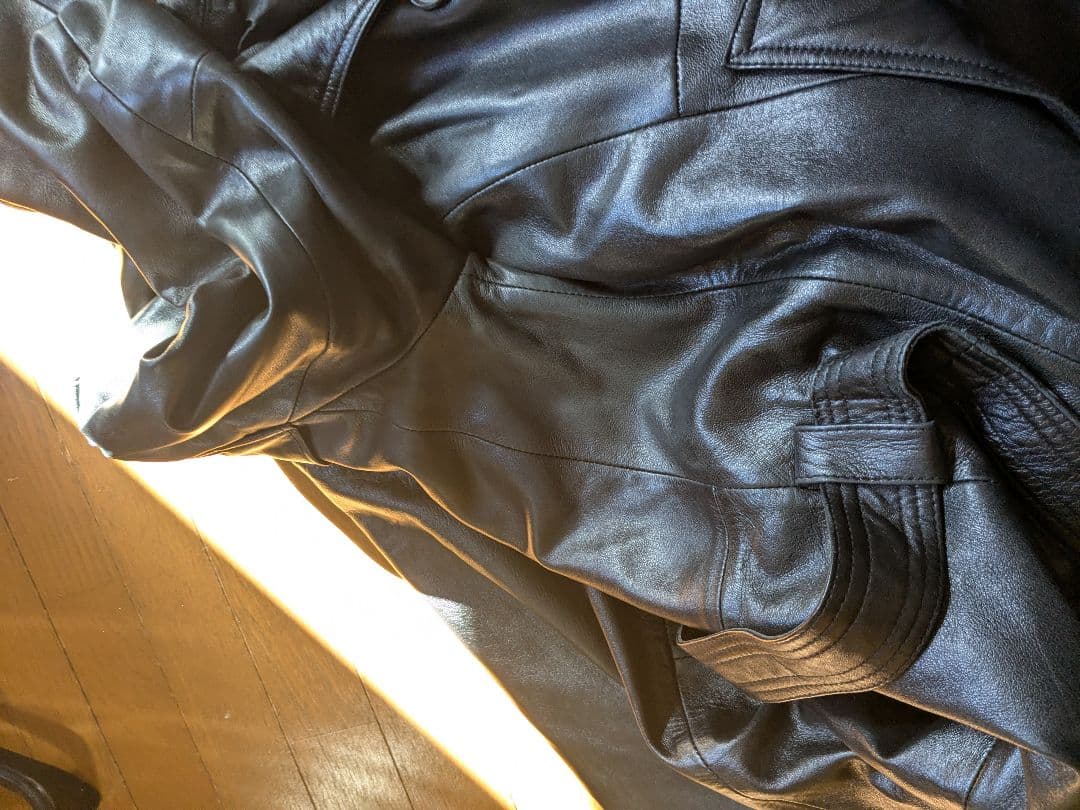 LIUGOO 黒 レザートレンチコート　メンズ