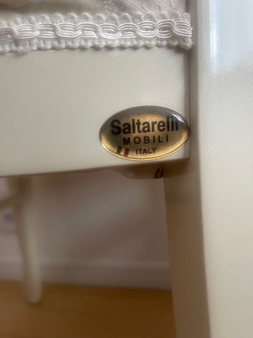 サルタレッリ ダイニングチェア イタリア製