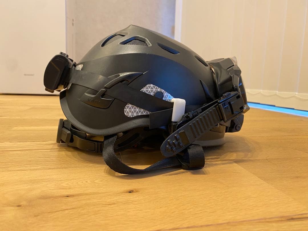 KASK ヘルメット ゴーグル　ライト　付けます