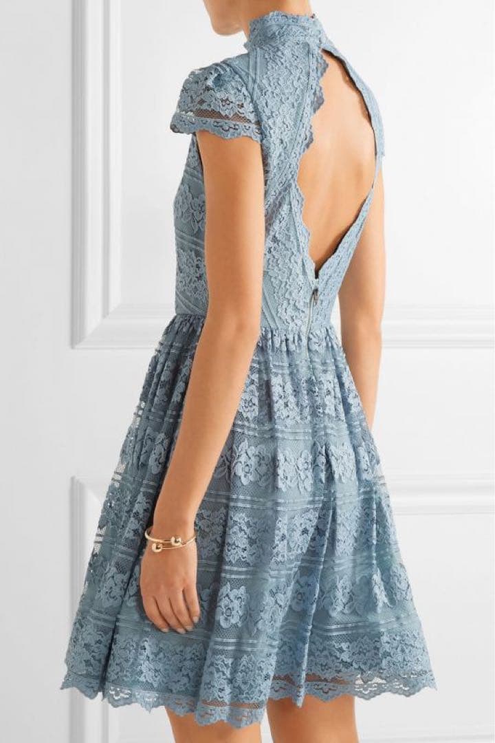 Alice + Olivia Maureen Dress　ライトブルー