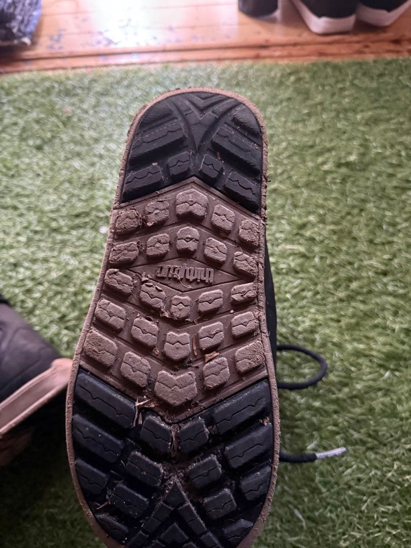 サーティツー24-25 スノーボードブーツ ラッシュド　26cm