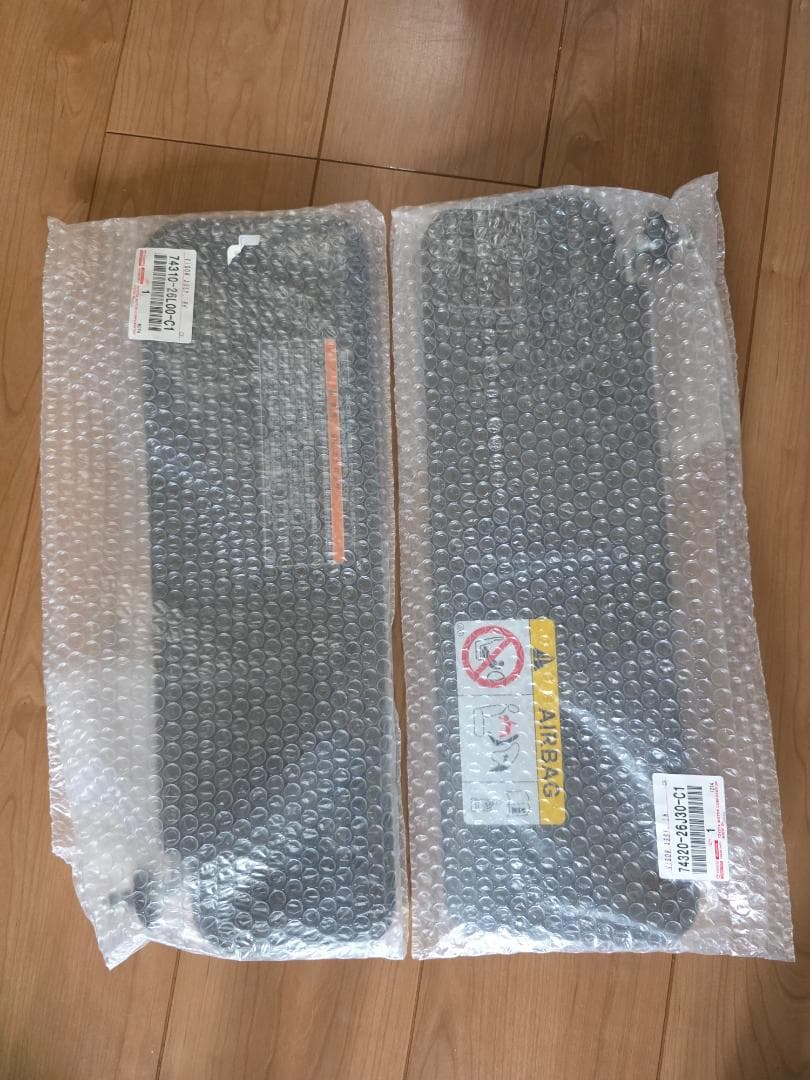 新品ハイエース200 ダークプライム2 純正 ブラック仕様 サンバイザー 左右