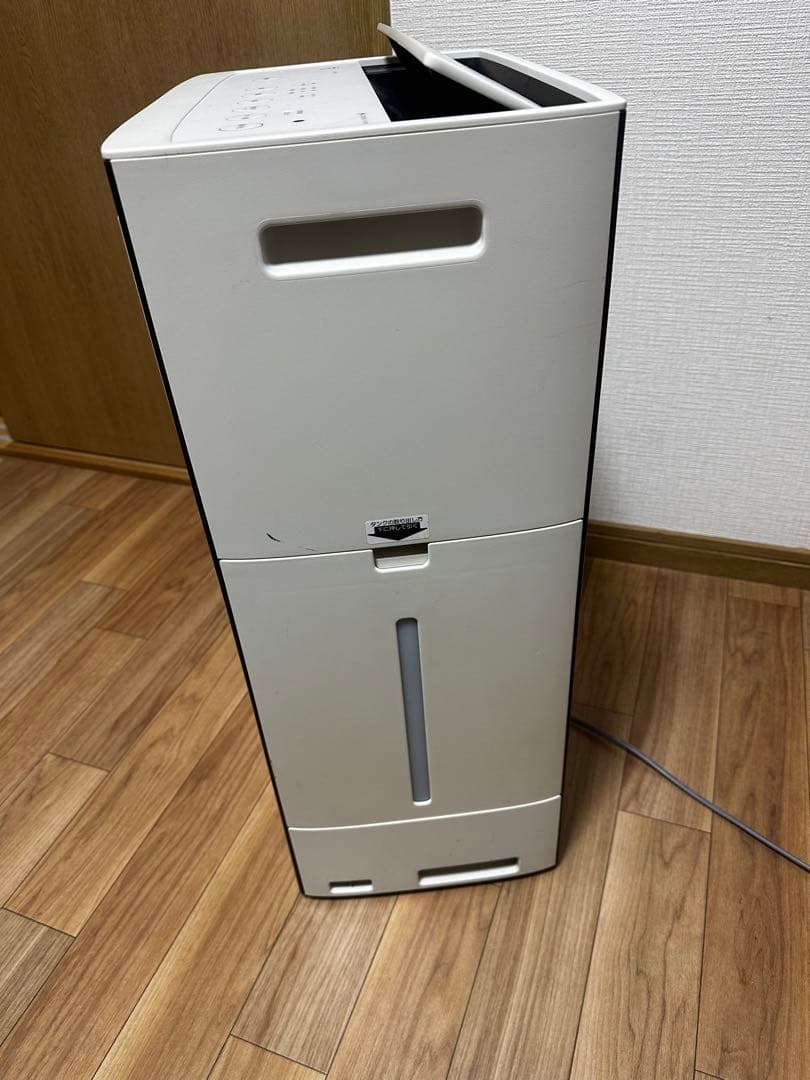 シャープ 加湿空気清浄機 KI-PX70-W 2021年製 プラズマクラスター