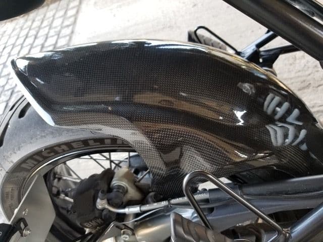 たびさん専用Ilmbergerカーボンファイバーリアフェンダー