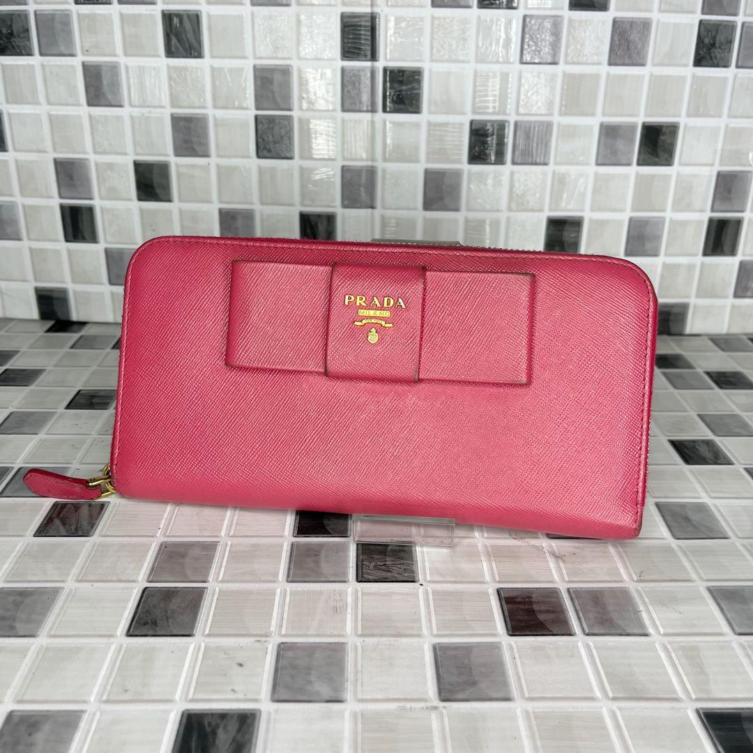 PRADA プラダ 長財布　ラウンドファスナー