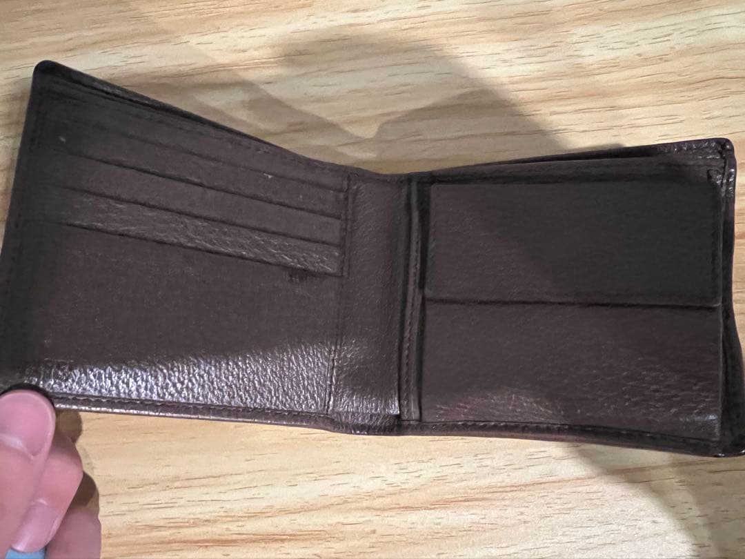 【使用期間半年】Gucci GGパターン 二つ折り財布