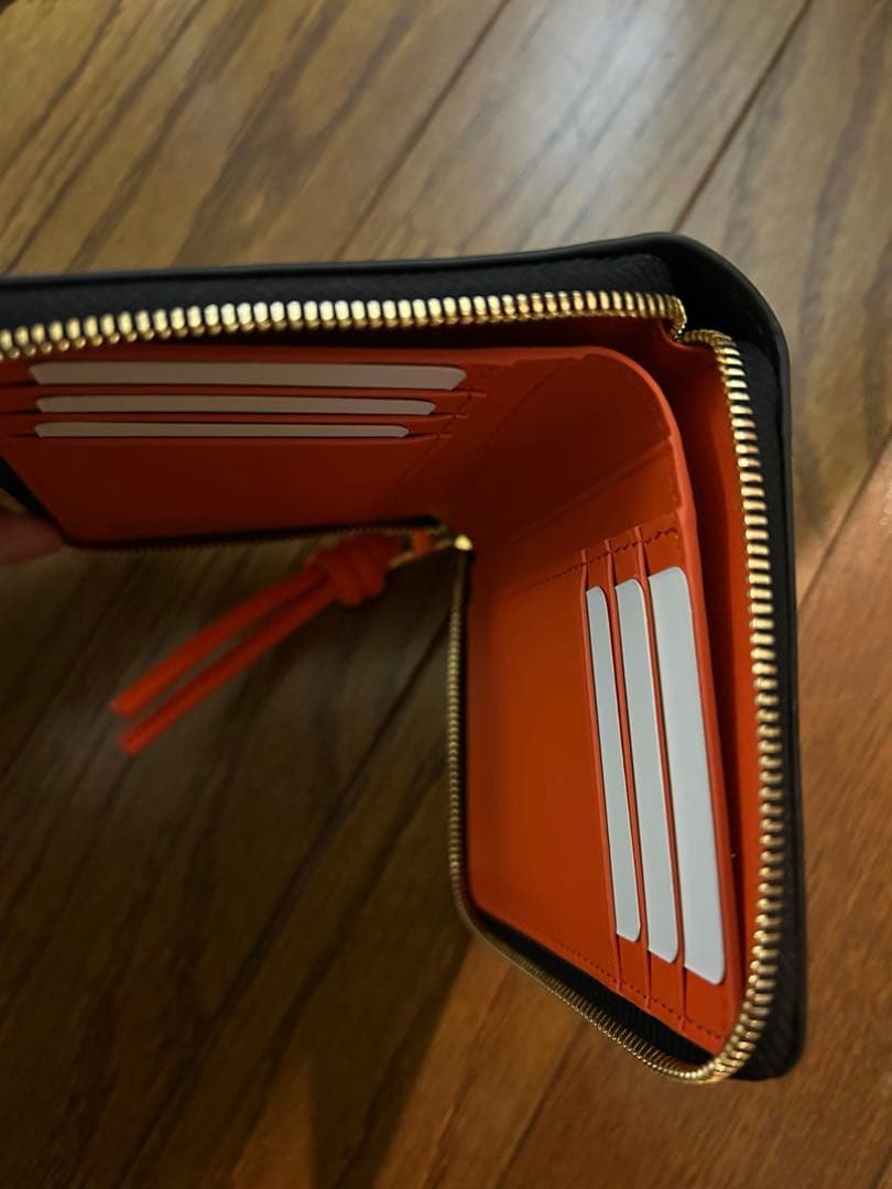 ロエベ 財布 二つ折り ジップアラウンドウォレット黒 新品 人気