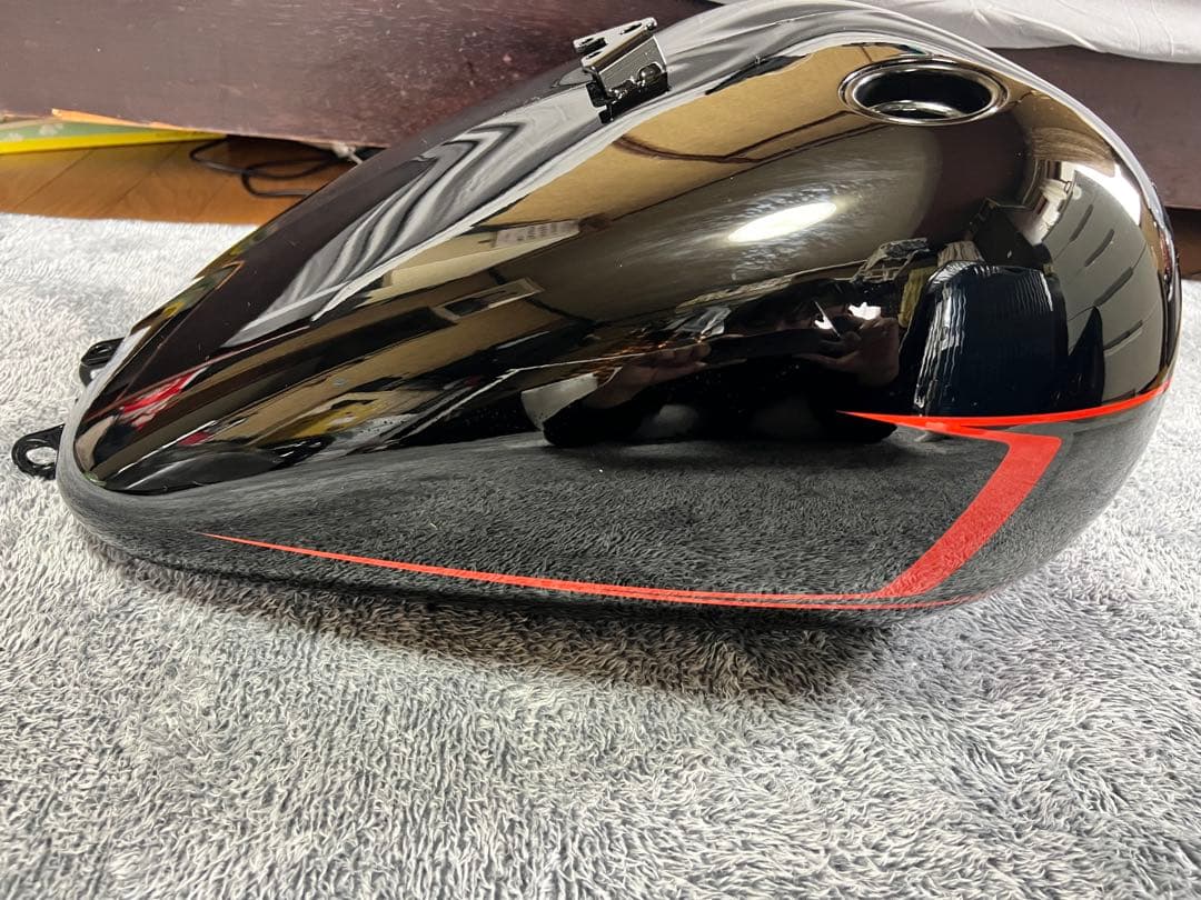 ハーレー　ブレイクアウト2023 純正タンク