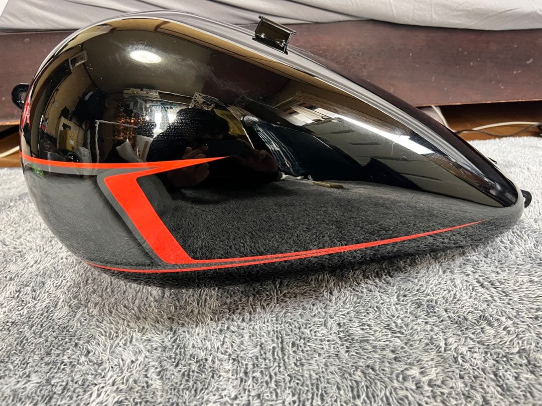 ハーレー　ブレイクアウト2023 純正タンク